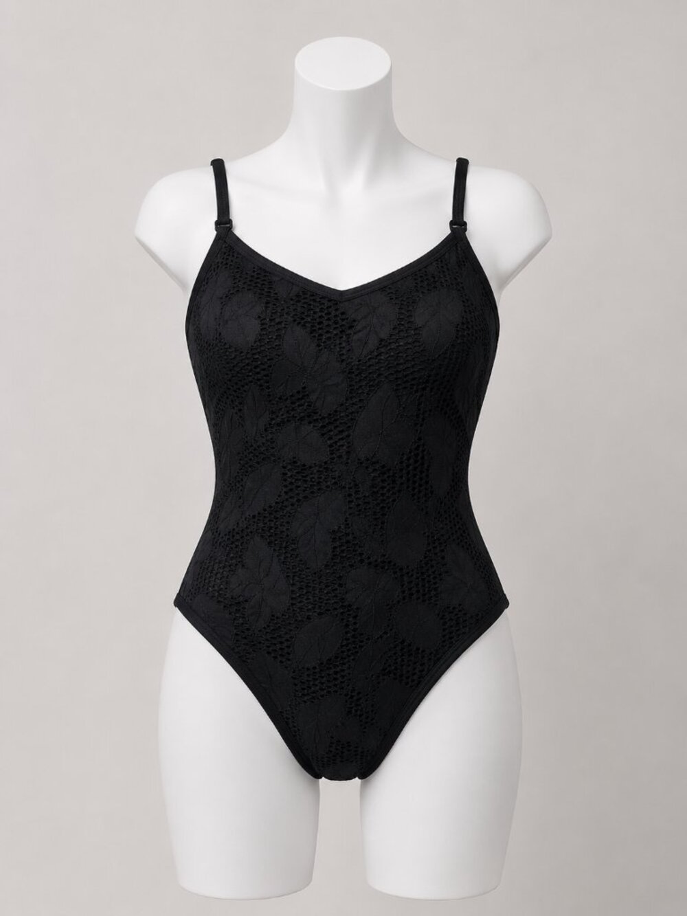 Celebrity Pink XXL 20 Black Textured Floral One Piece Swimsuit Plus Size